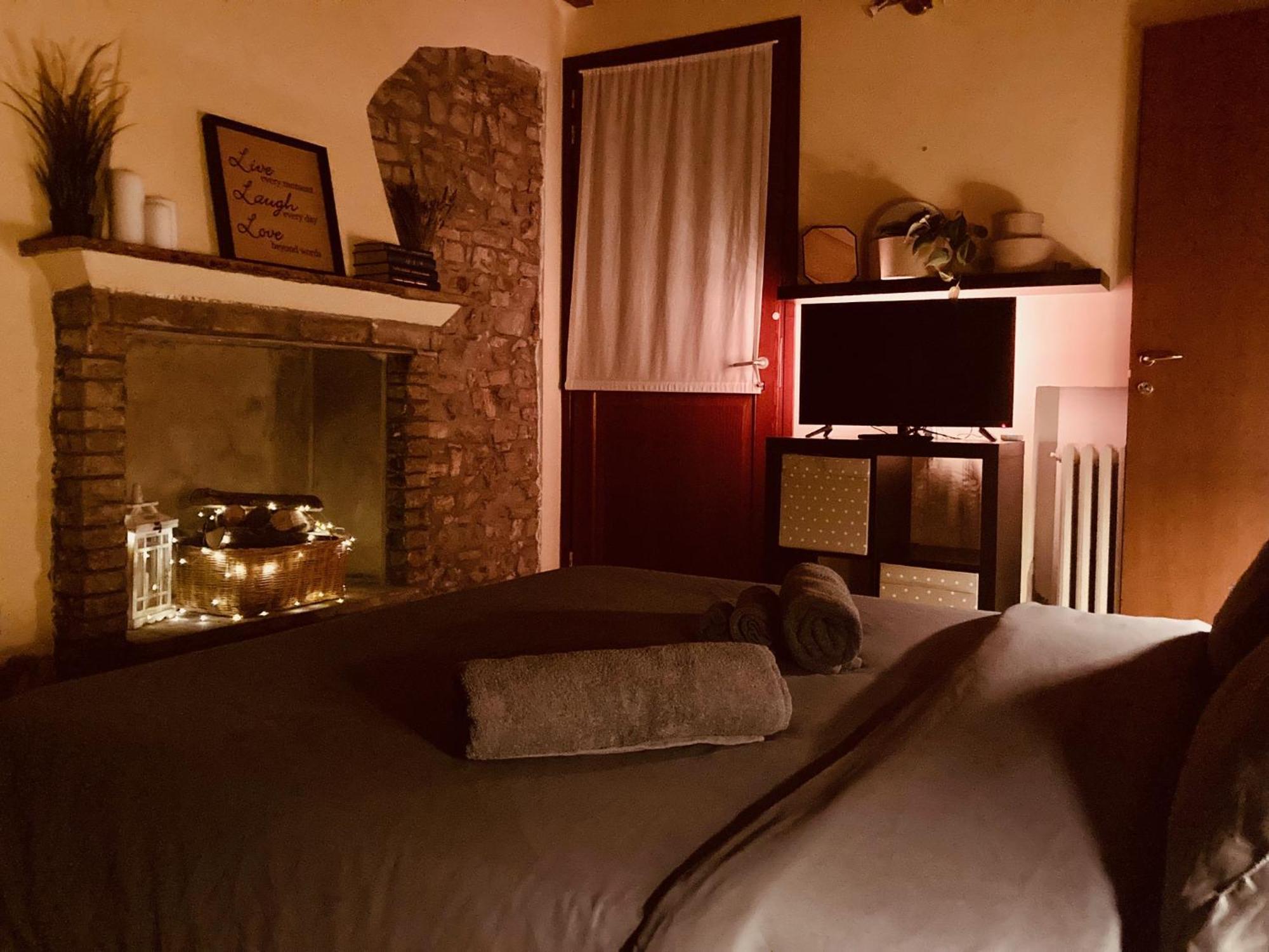 Residenza Borgo 9 Apartment Collecchio Ngoại thất bức ảnh